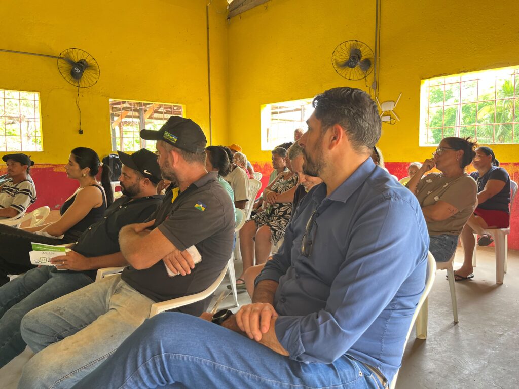 Márcio Pacele participa de reunião sobre ampliação do Projeto Cota 90 em Fortaleza do Abunã